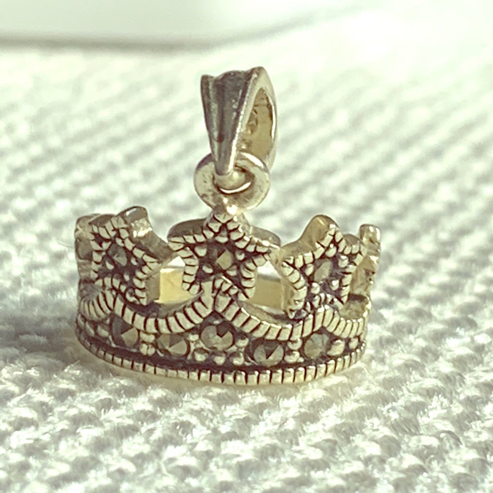 Sterling Silver Crown Char